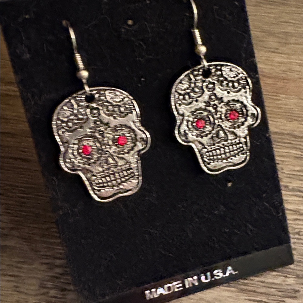 Lot of 2x [Spirit] & [Real Metal] Skull Gothic Drop Dangle Silver Earrings - Picture 7 of 12
